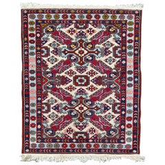 Bonita alfombra Shirwan vintage de Azerbaiyán