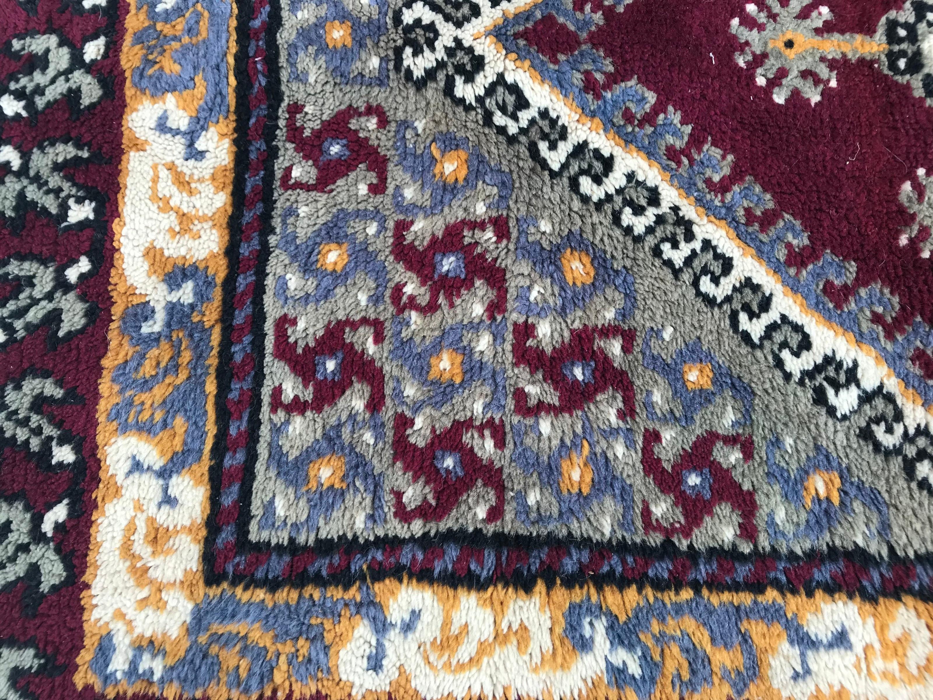 Schöner kleiner tunesischer Vintage-Teppich (20. Jahrhundert) im Angebot