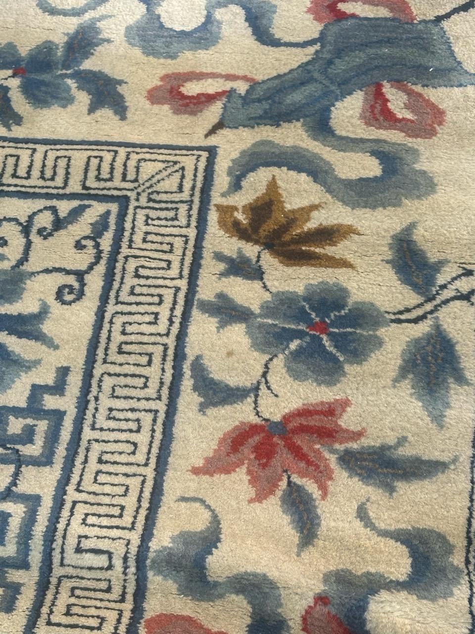 Nice mid century Chinese art deco rug In Good Condition For Sale In Saint Ouen, FR