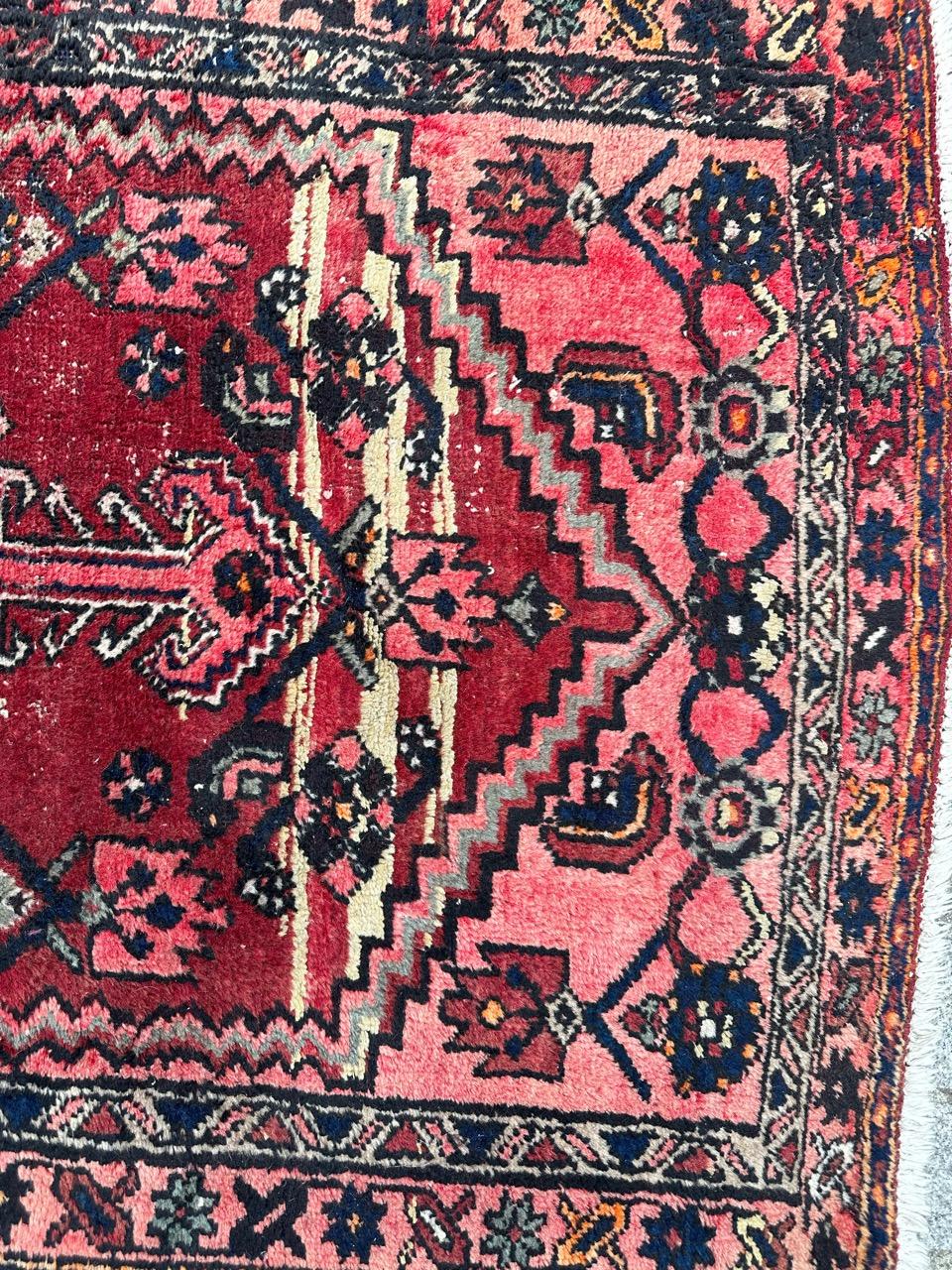 Schöner Hamadan-Teppich aus der Mitte des Jahrhunderts im Angebot 1