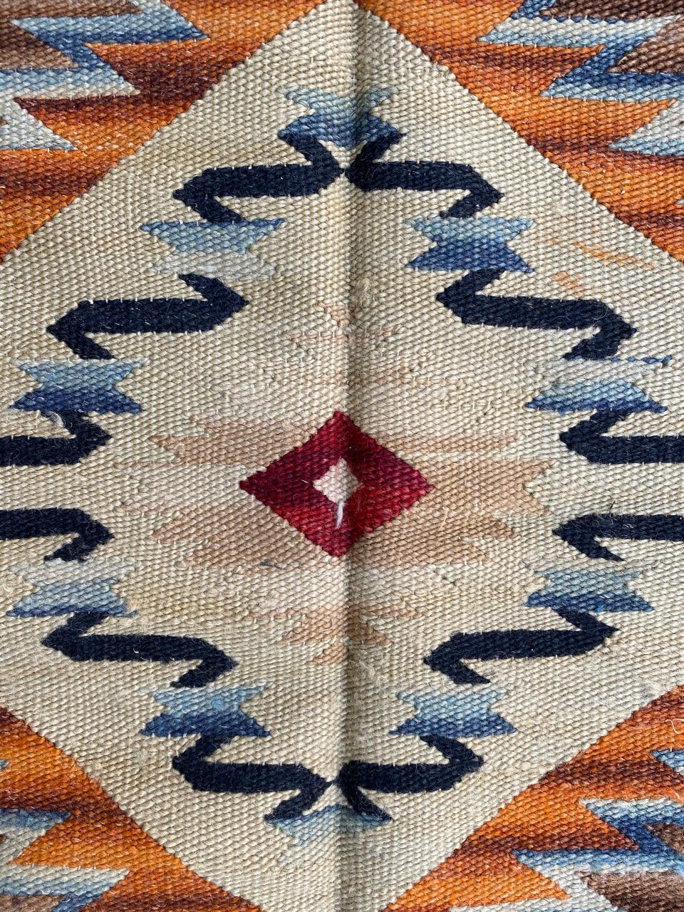 Schöner flach gewebter skandinavischer Teppich-Kelim aus der Mitte des Jahrhunderts  im Angebot 3