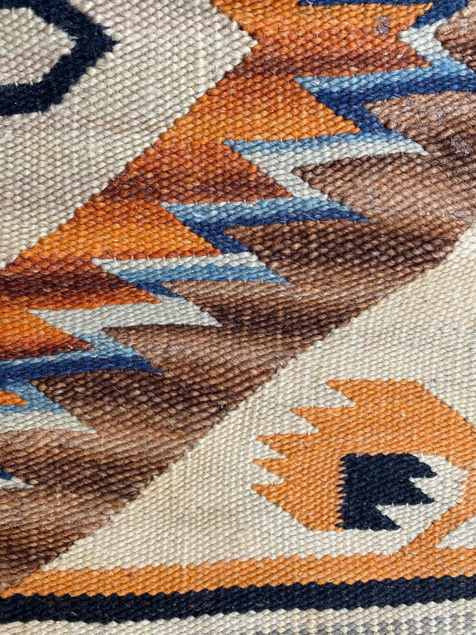 Simpatico Rug & Kilim scandinavo a tessitura piatta della metà del secolo scorso in vendita 4