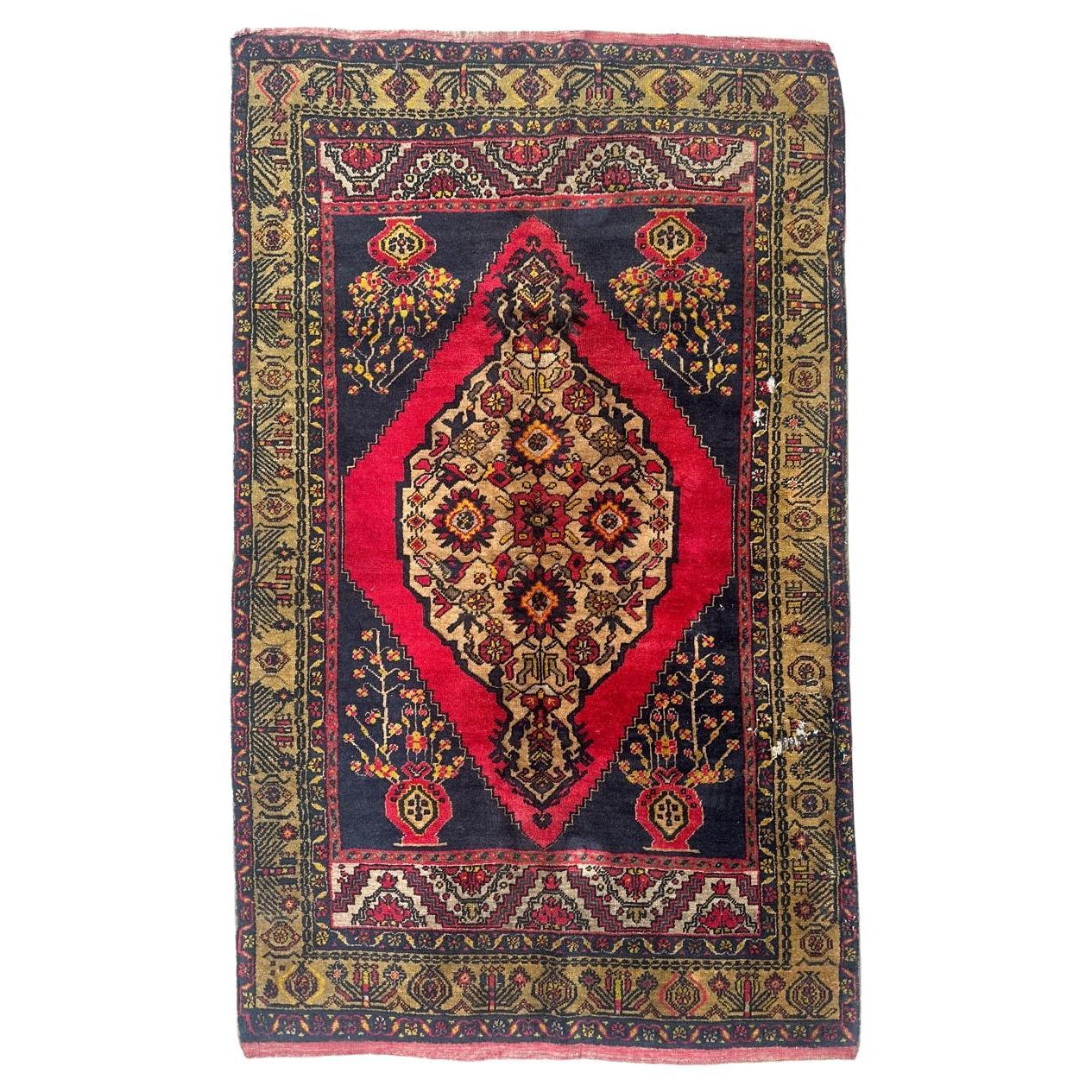 Bonita alfombra turca konya de mediados de siglo
