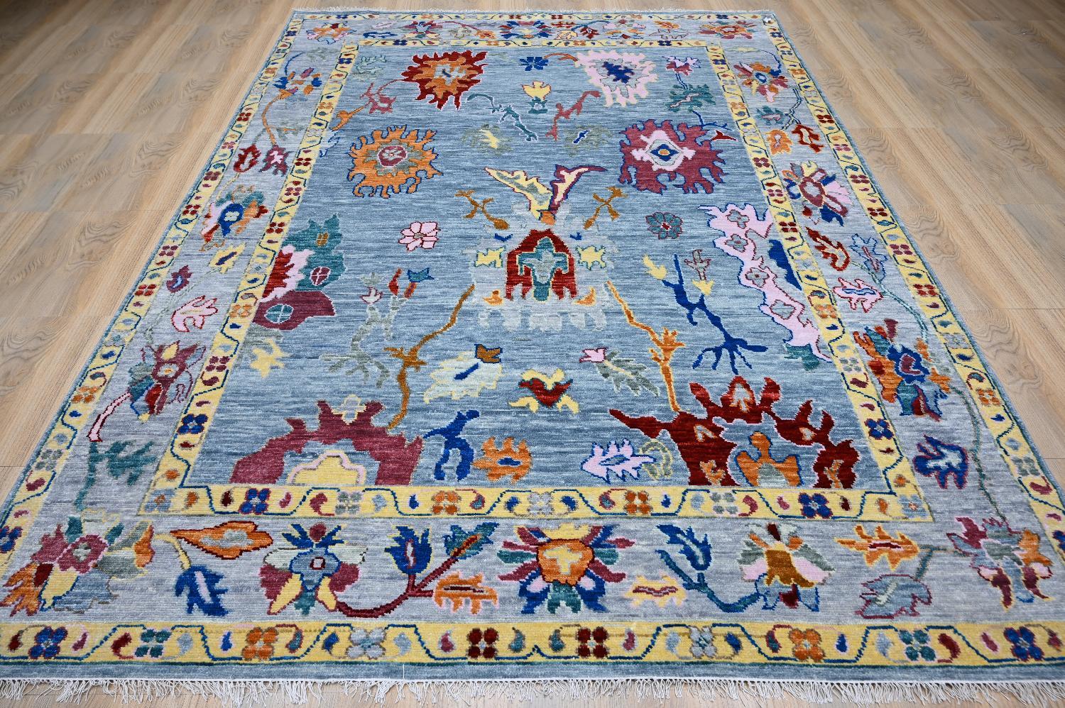 Neuer indischer Oushak-Teppich im Oushak-Design im Zustand „Neu“ im Angebot in Saint Ouen, FR
