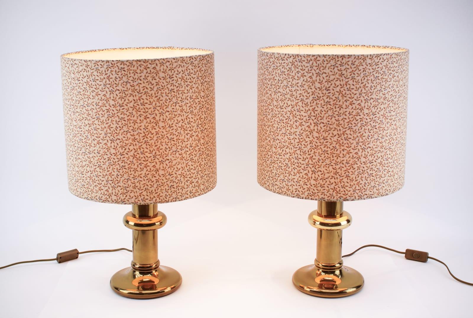 European Nice Pair Hollywood Regency Table Lamps with Flower Lampshades, 1960s For Sale