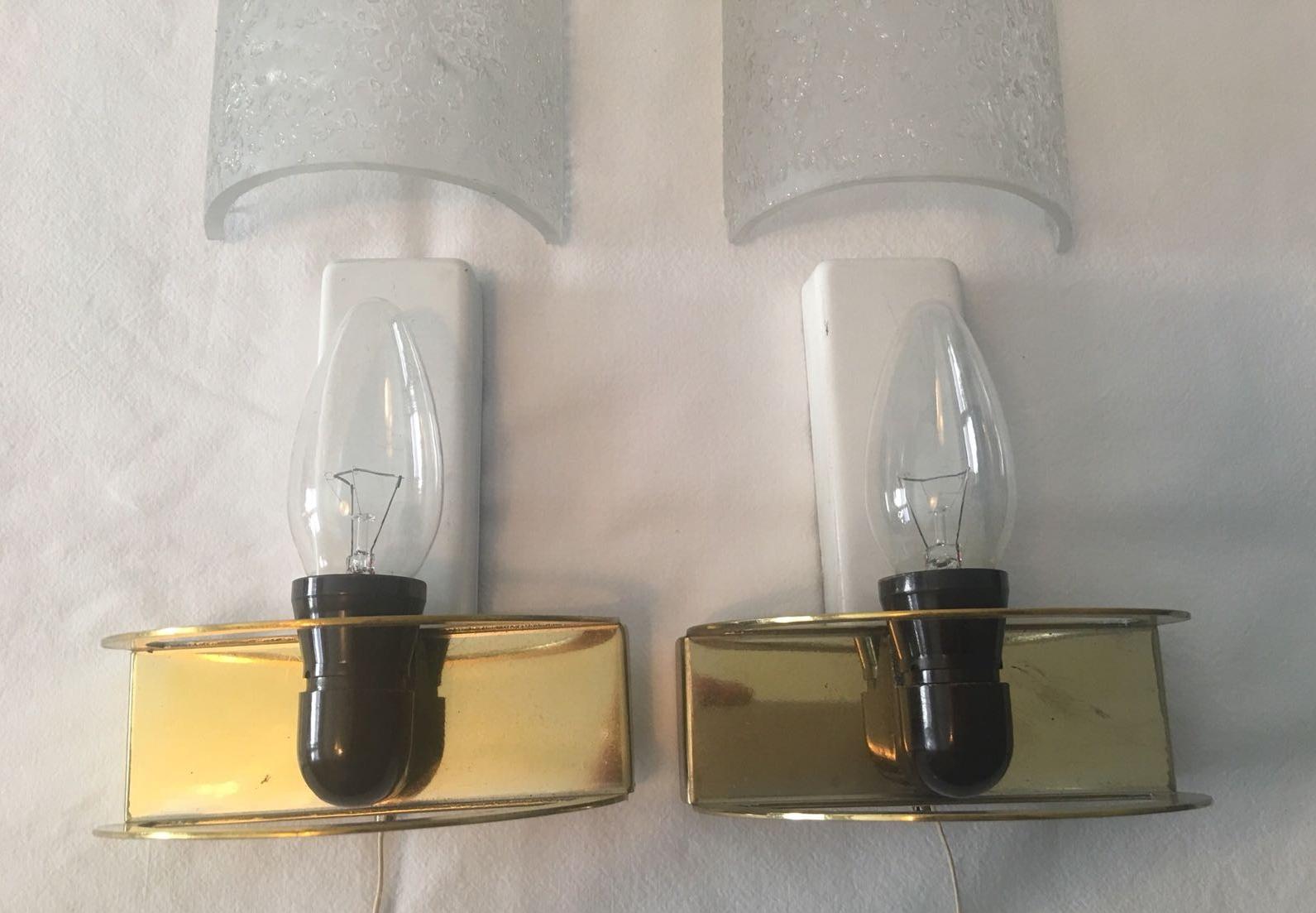 Nice Pair of 1960s Ice Glass Sconces by Doria Leuchten For Sale 1