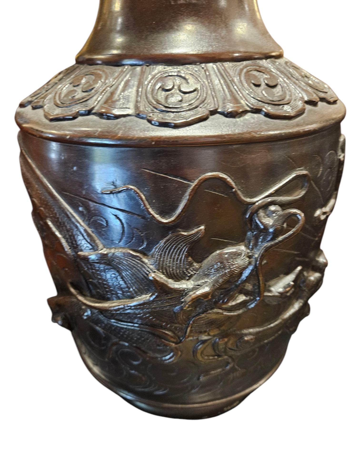 Anglo-Japanese Nice Pair of C19th Japanese Bronze Vases (Meji Period) For Sale