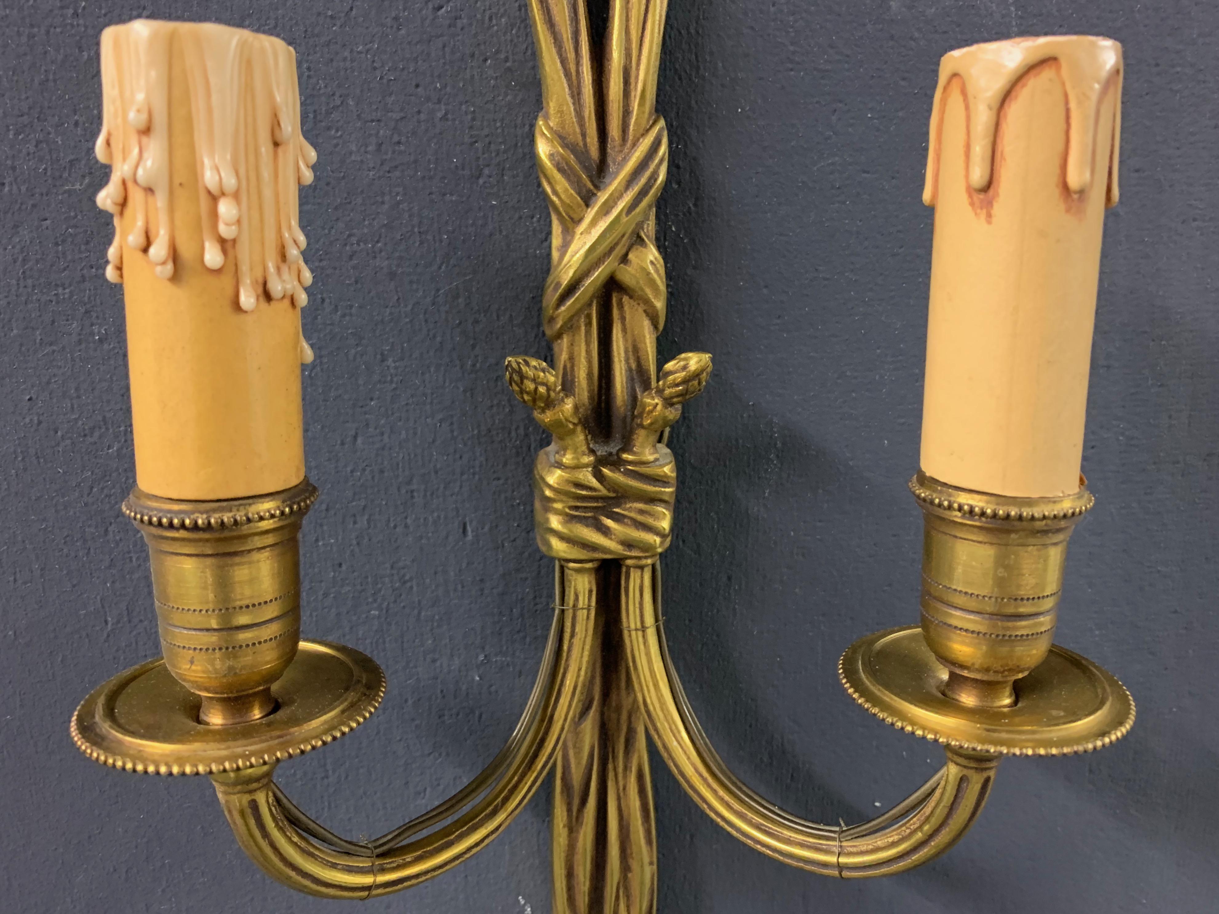 Hollywood Regency Nice Pair of French Bronze Tassel Wall Lights For Sale