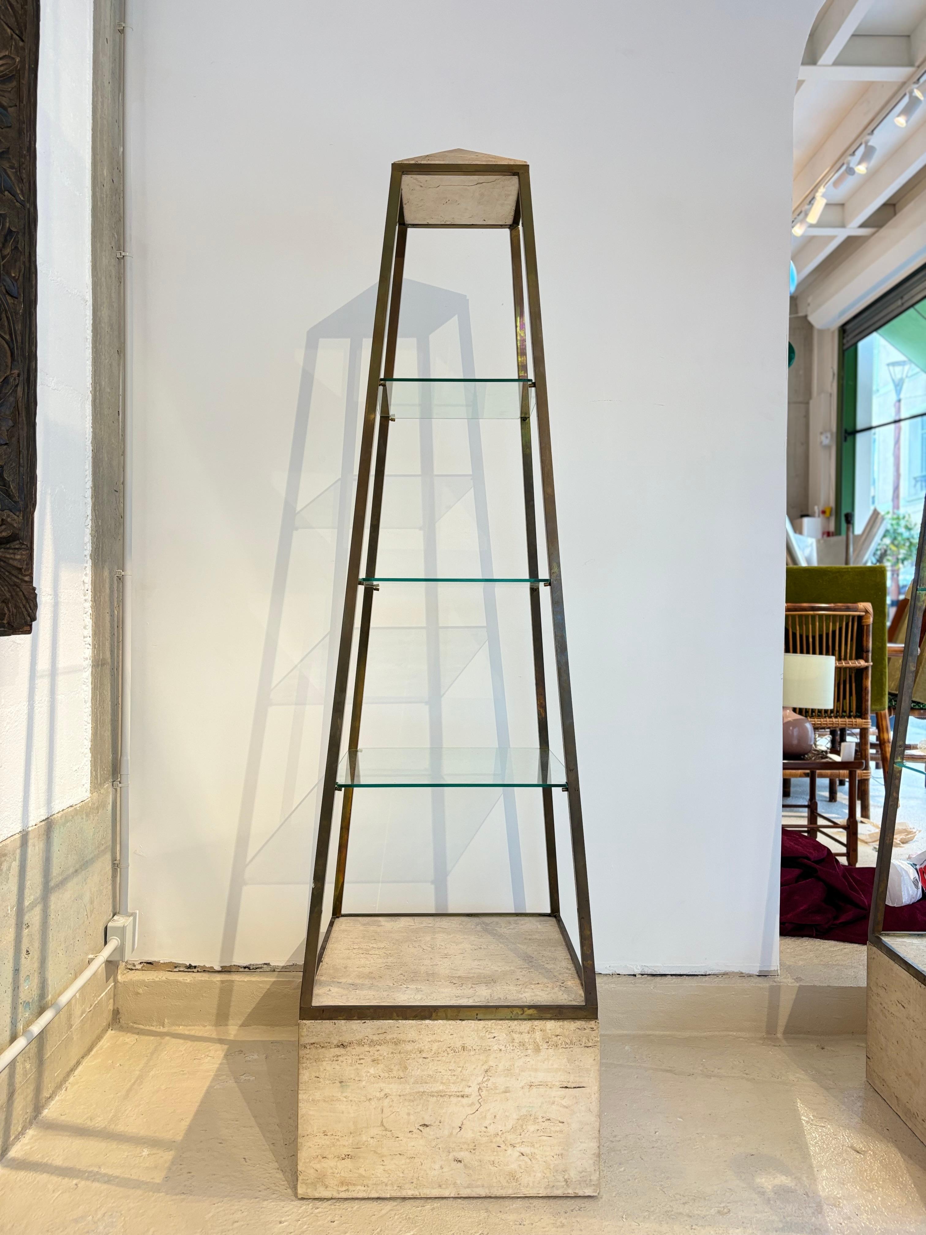 Laiton Belle paire d'obélisque de Mario Sanot pour Maison Jansen en vente