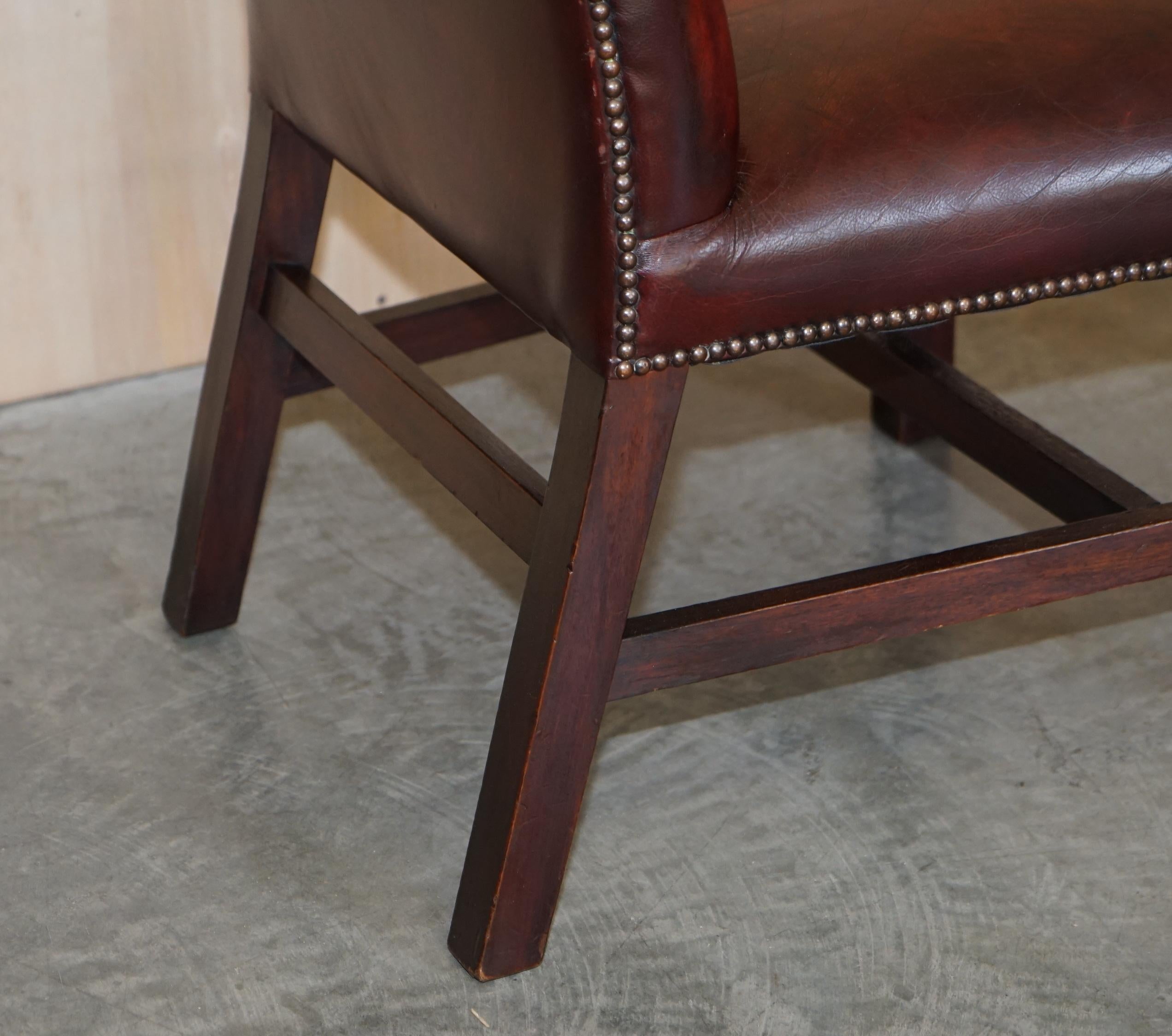 Nice Pair of Oxblood Leather Vintage Chesterfield Gainsborough Side Chairs For Sale 3