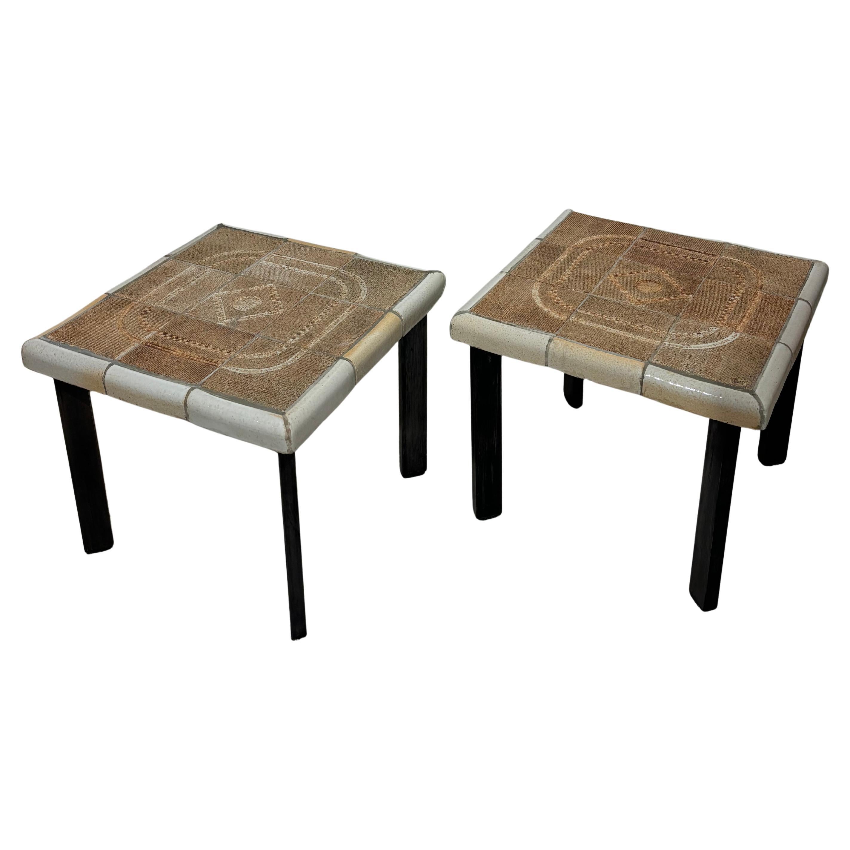 Nice pair of side tables by Roger Capron in vendita