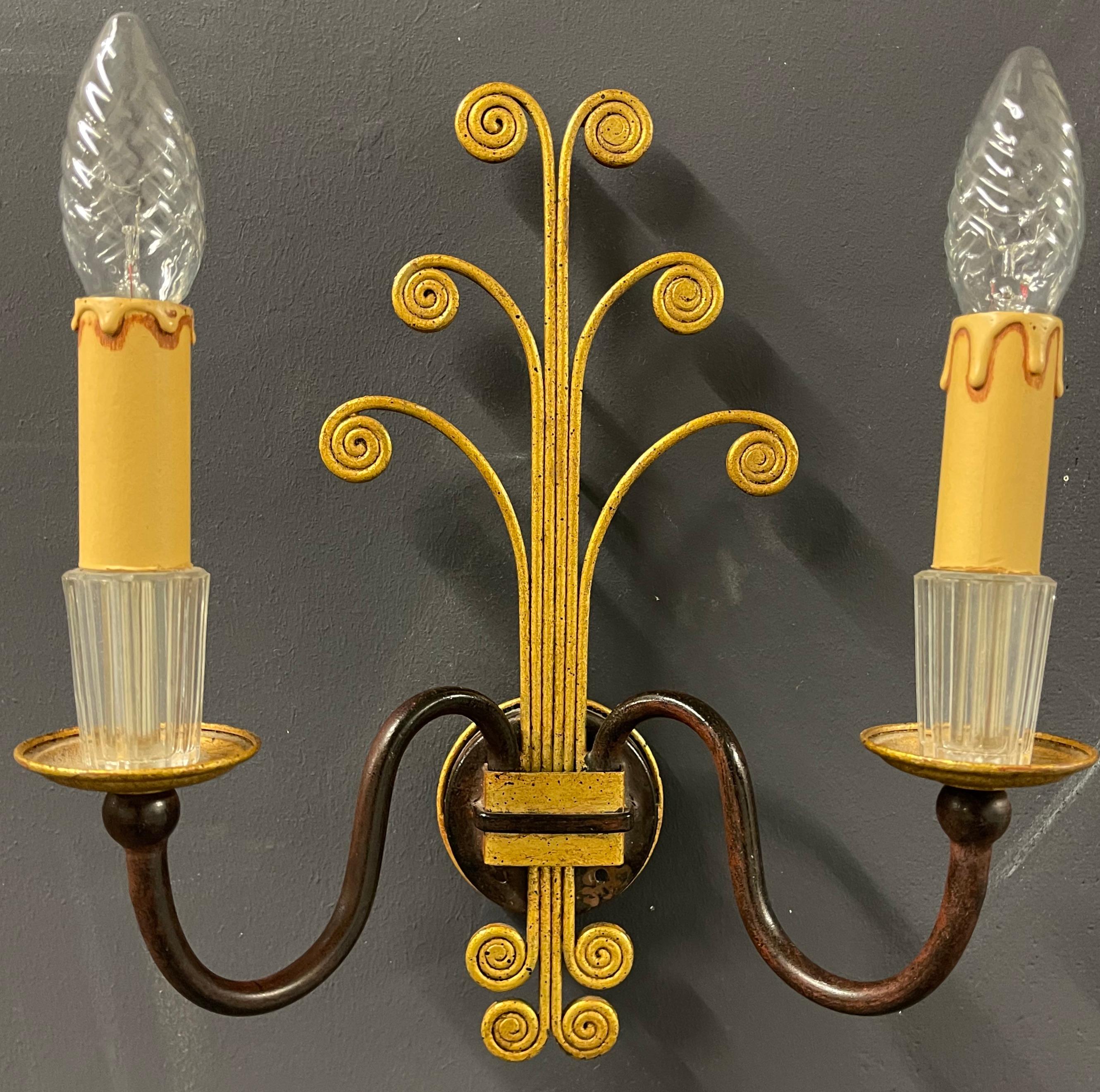 Nice pair of wall  lamps by Maison Baguès For Sale 5
