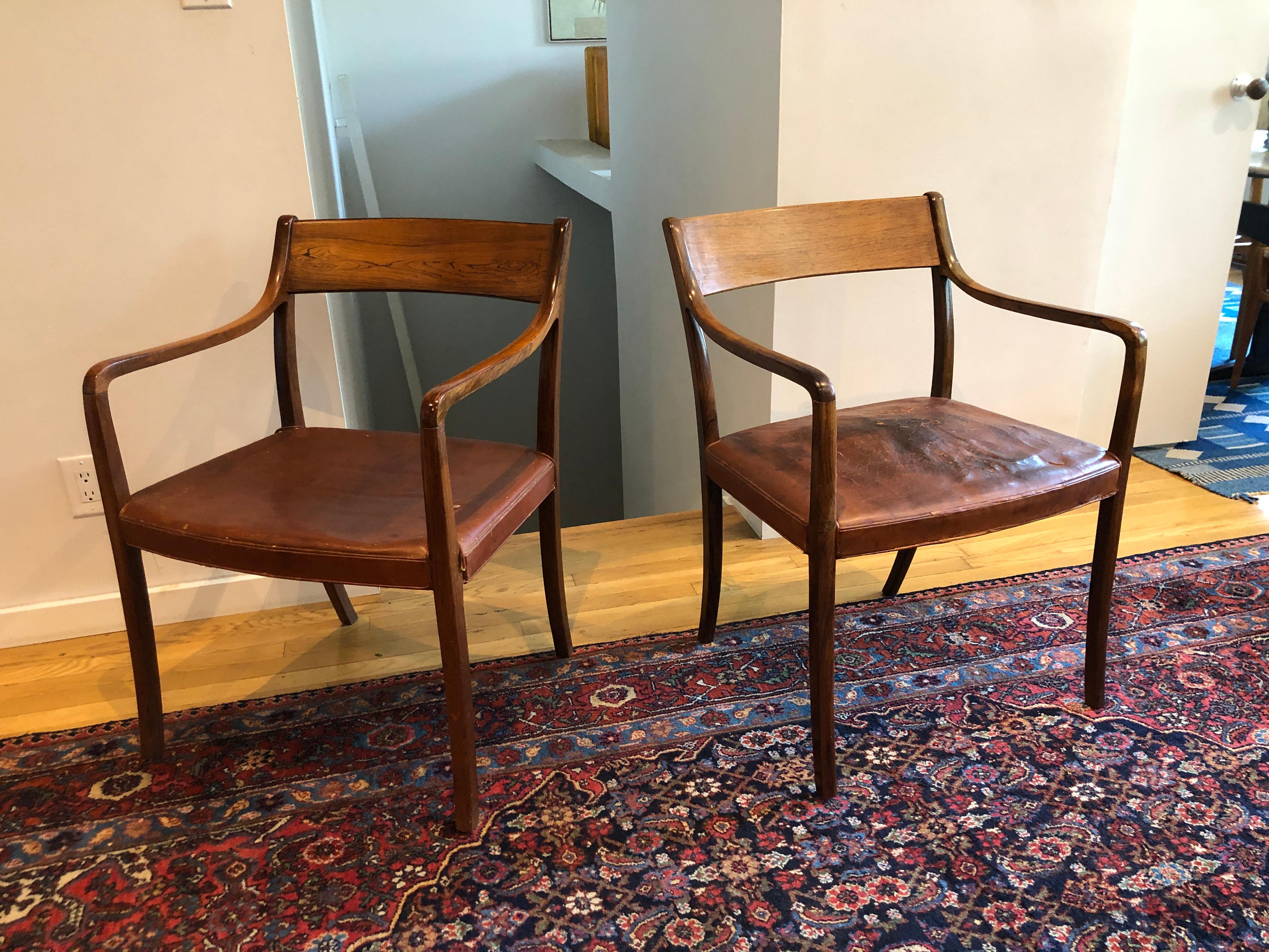 Jolie paire de fauteuils en bois de rose d'Ole Wanscher pour AJ Iversen en vente 9