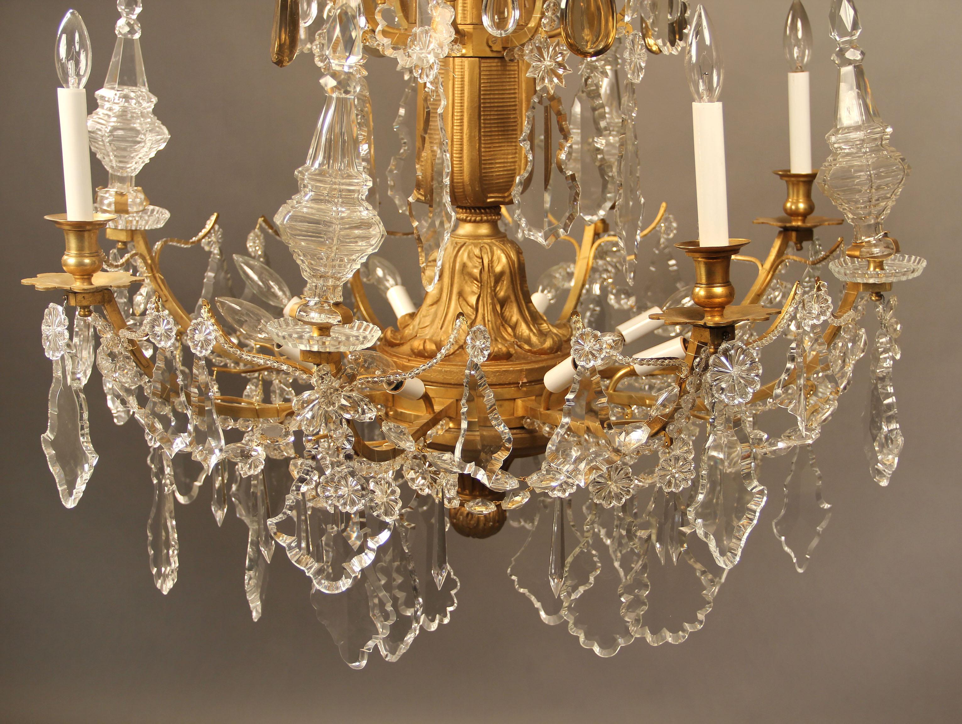Nice Quality 19th Century Giltwood, Gilt Bronze and Baccarat Crystal Chandelier In Good Condition For Sale In New York, NY