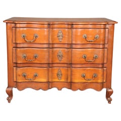 Vintage Nice Quality French Provincial Louis XV Commode Dresser