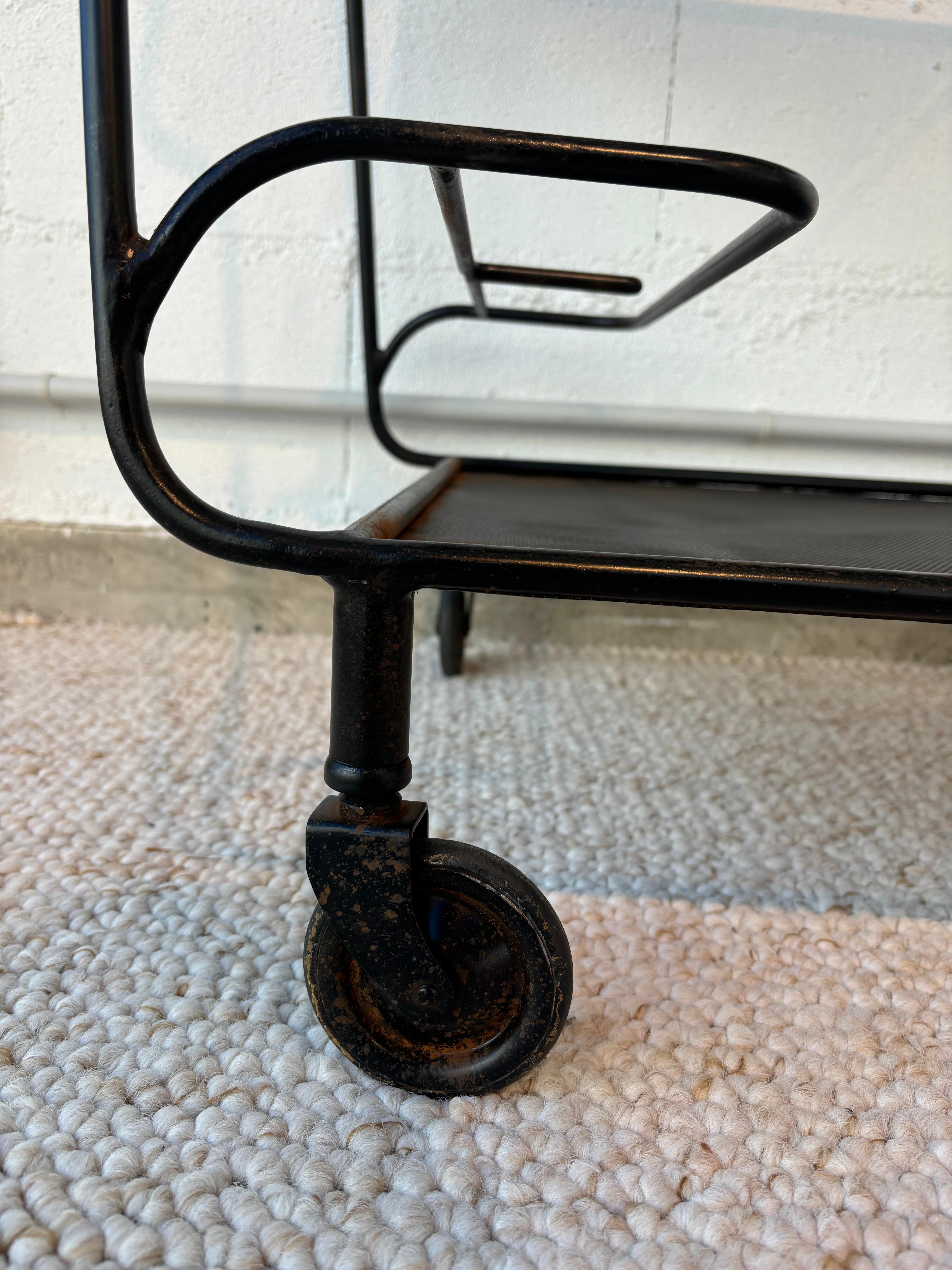 Nice serving table by Mathieu Matégot For Sale 4