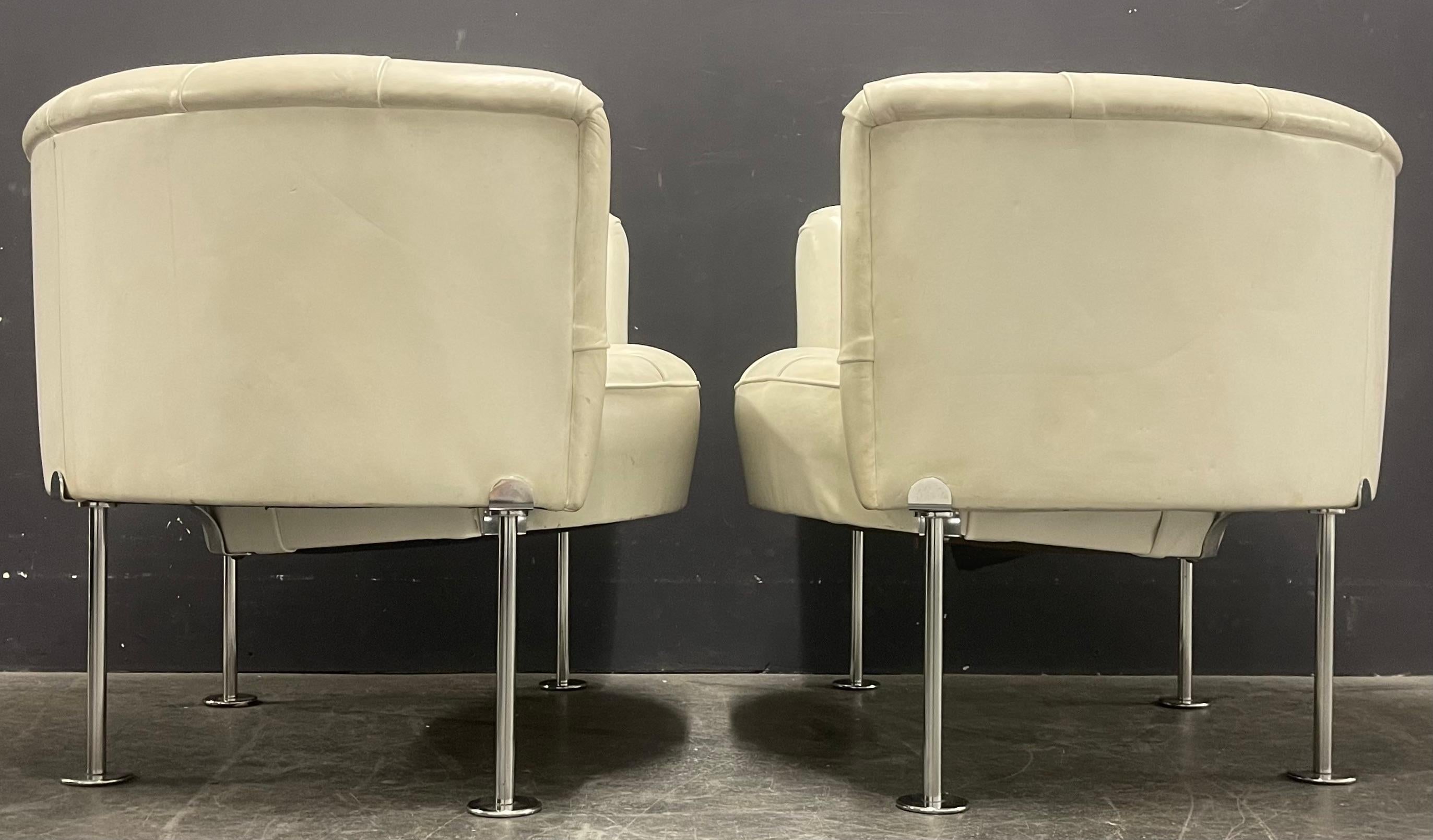 nice set of rh310 lounge chairs by robert haussmann For Sale 5