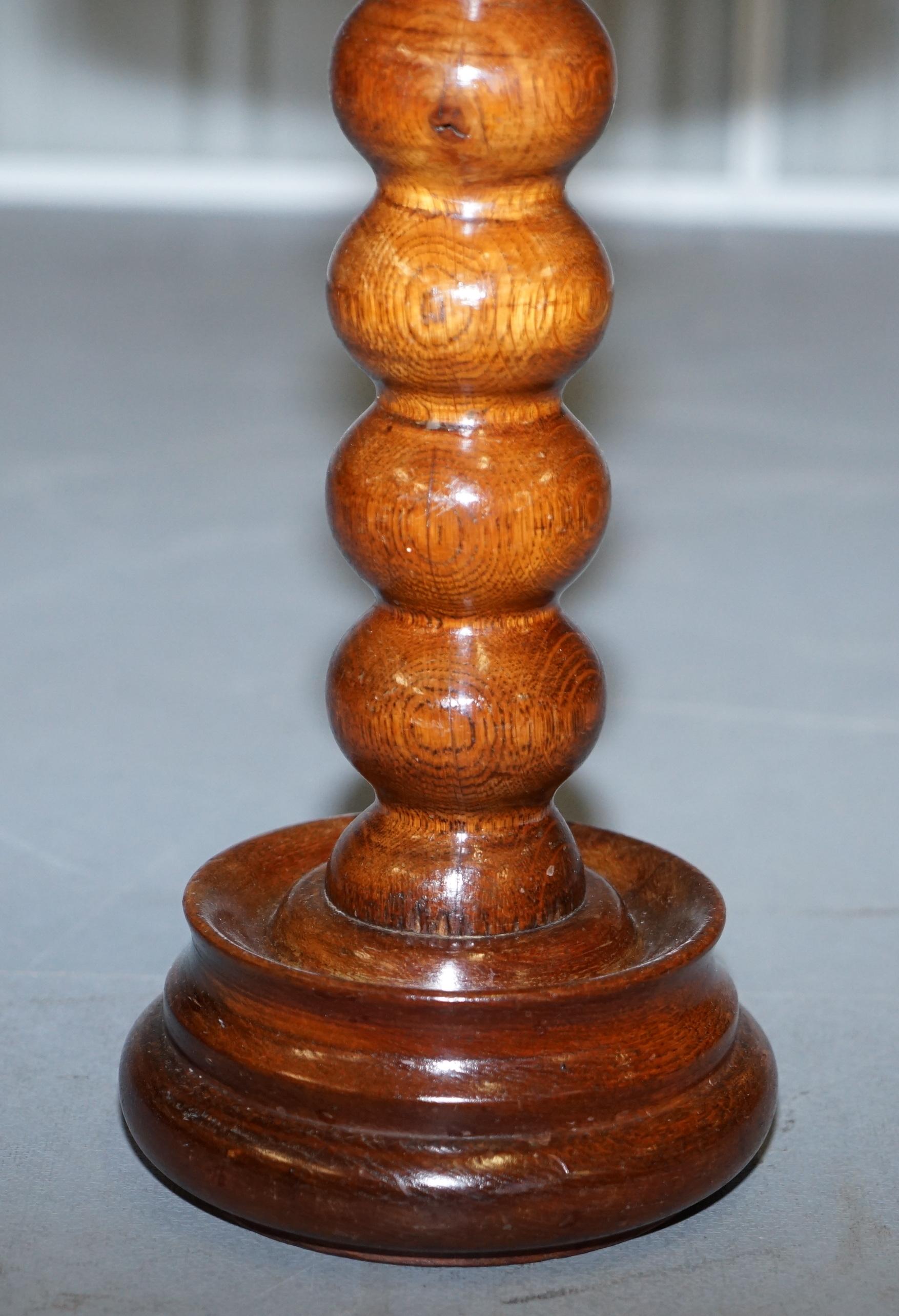 Nice Small Chunky Victorian Walnut Bobbin Turned Pillar Side End Lamp Wine Table 1