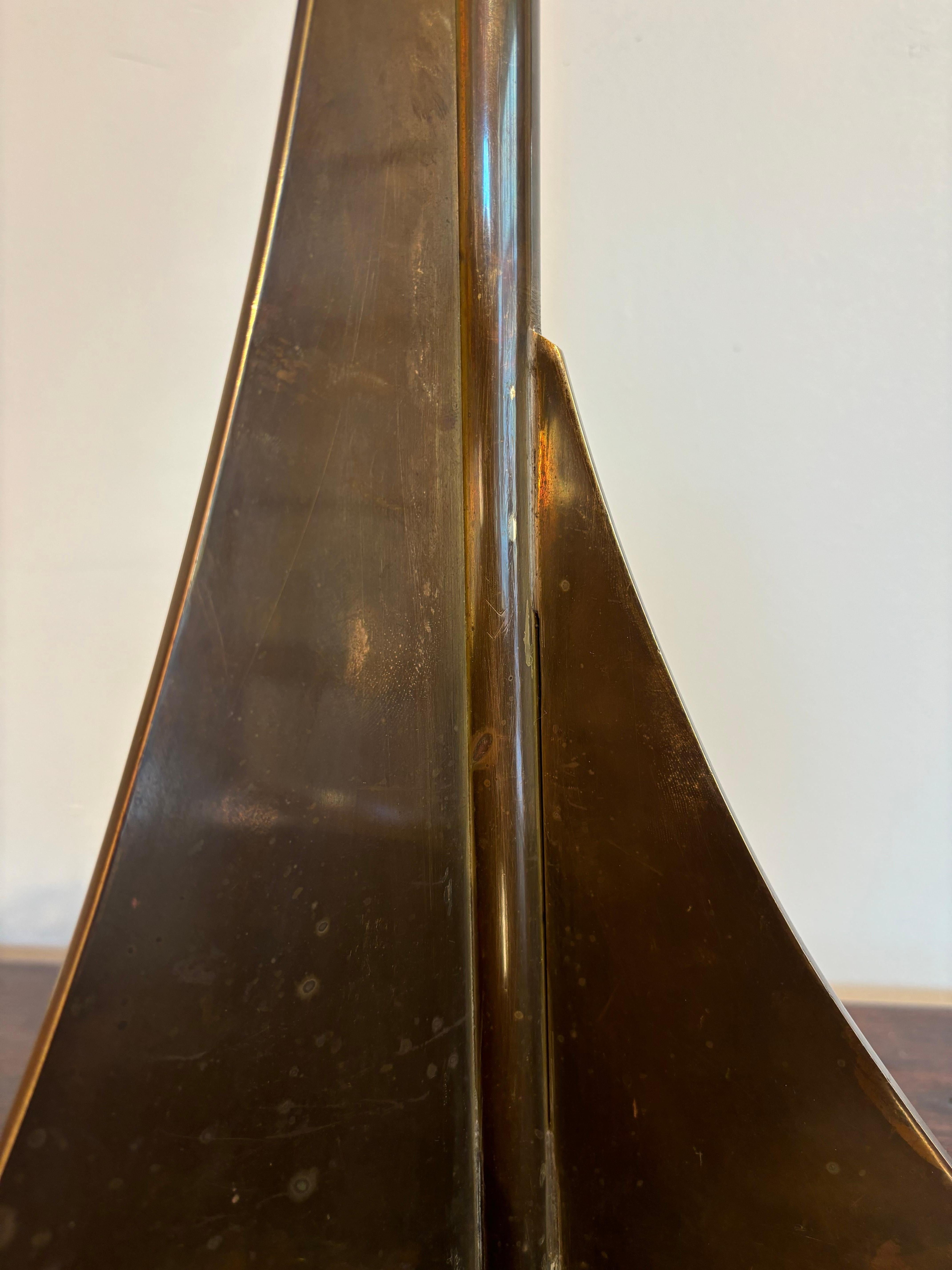 Bonita lámpara de mesa atribuida a Philippe Hiquily en venta 5