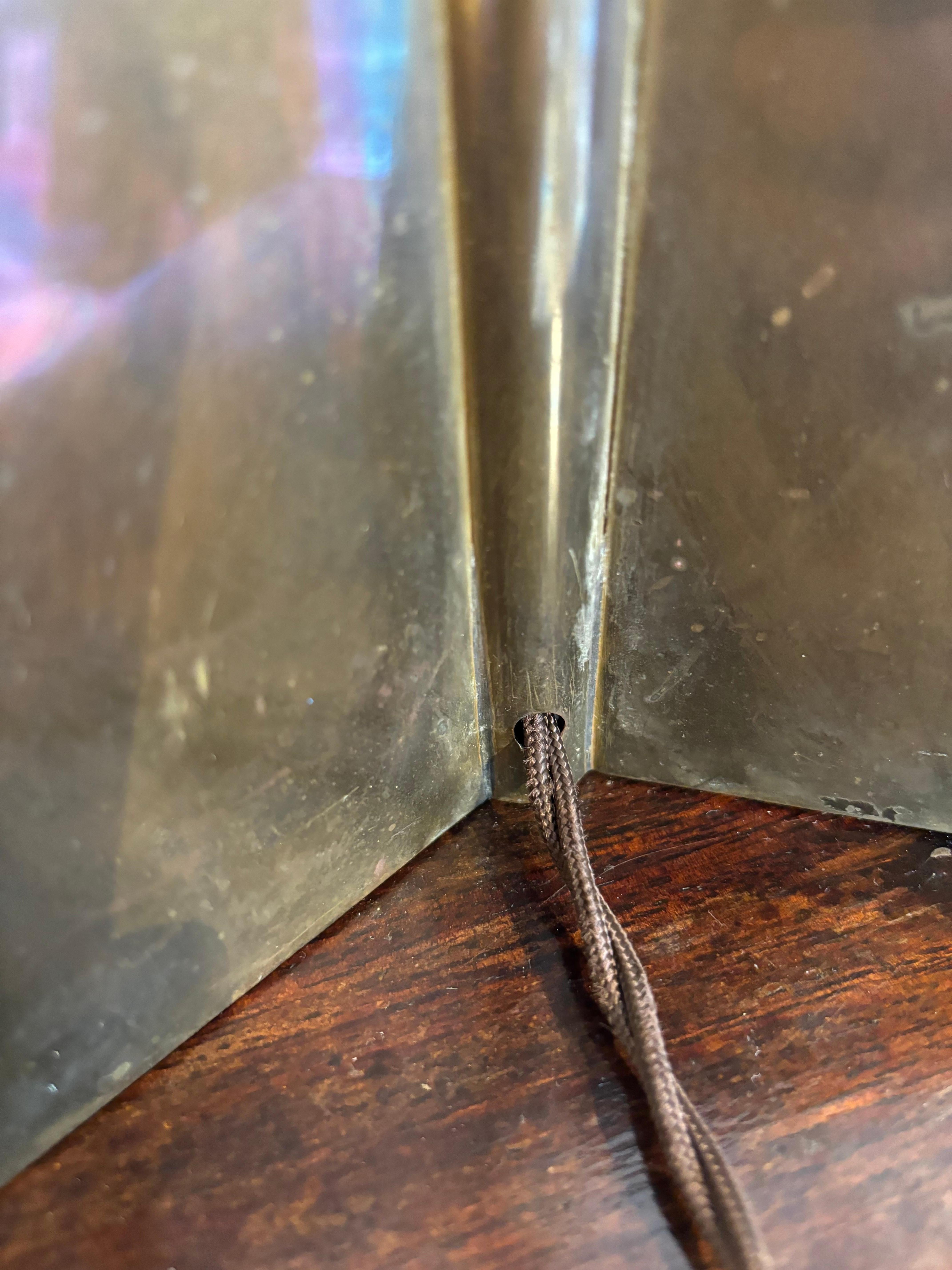 Bonita lámpara de mesa atribuida a Philippe Hiquily en venta 10