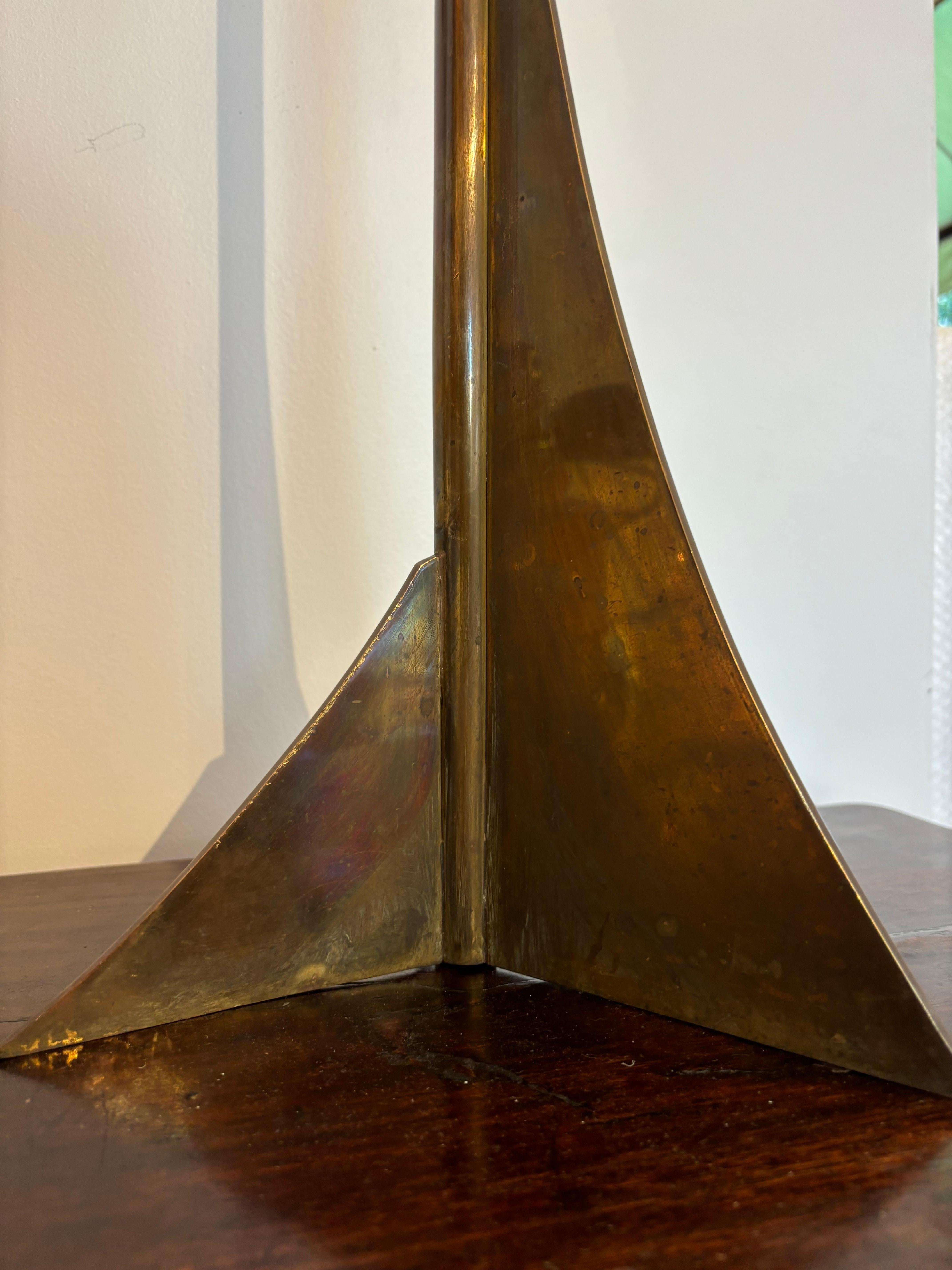 Bonita lámpara de mesa atribuida a Philippe Hiquily en venta 1