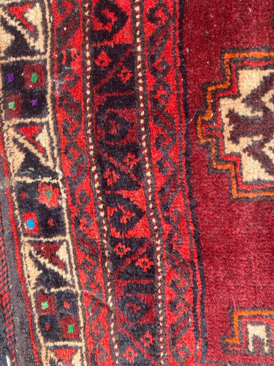 Schöner Tribal Distressed Khorjin-Teppich im Angebot 1