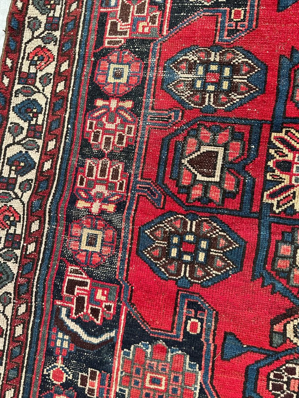 Bobyrug’s Nice vintage distressed Hamadan rug In Fair Condition For Sale In Saint Ouen, FR