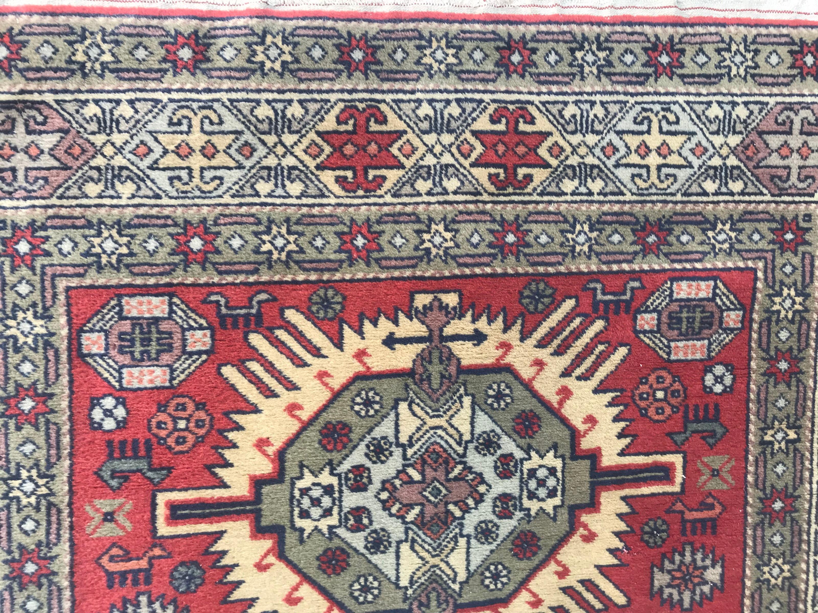 Beau tapis Shirvan caucasien vintage raffiné en vente 2