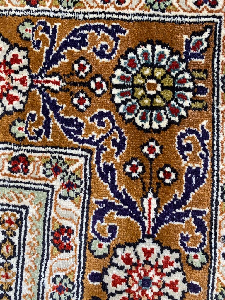 Schöner Vintage-Teppich aus feiner Seide im Hereke-Stil im Angebot 7