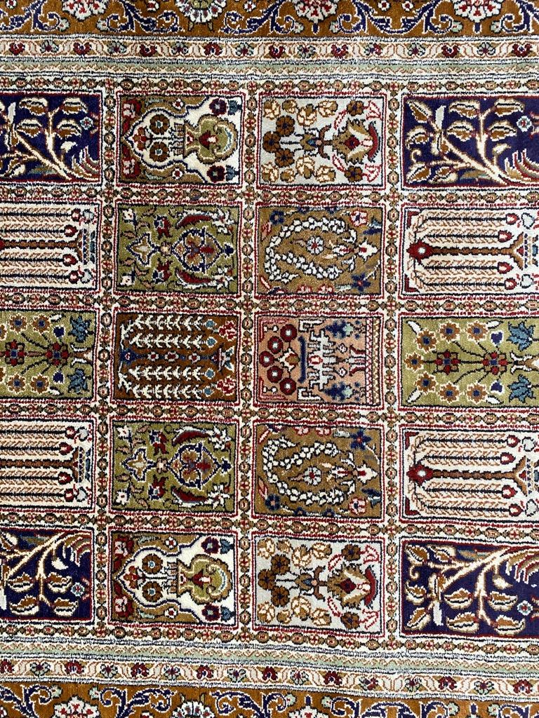 Schöner Vintage-Teppich aus feiner Seide im Hereke-Stil (Kaschan) im Angebot