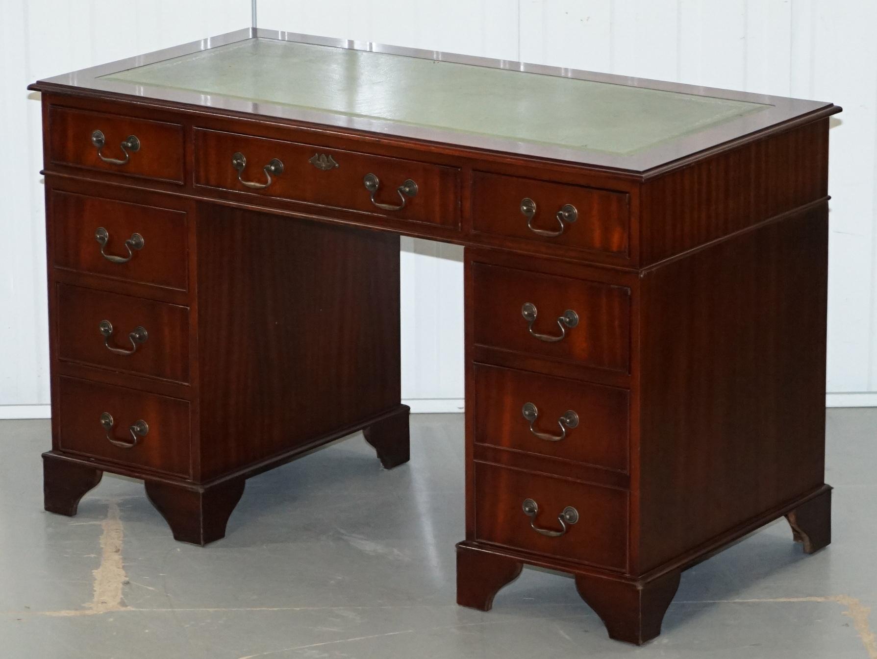Modern Nice Vintage Flamed Mahogany Twin Pedestal Partner Desk with Green Leather Top