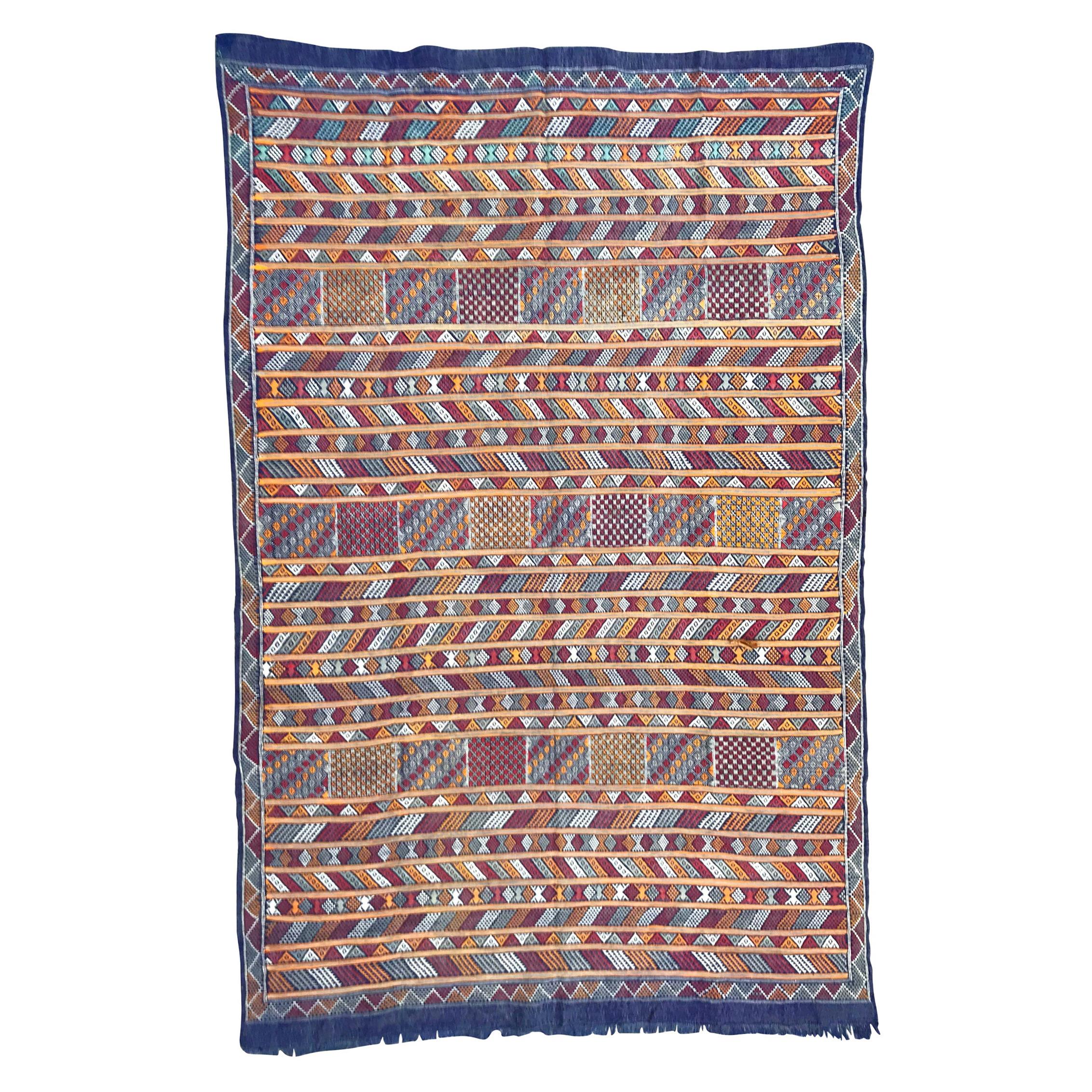 Nice Vintage Flat Silk Woven Moroccan Kilim Rug