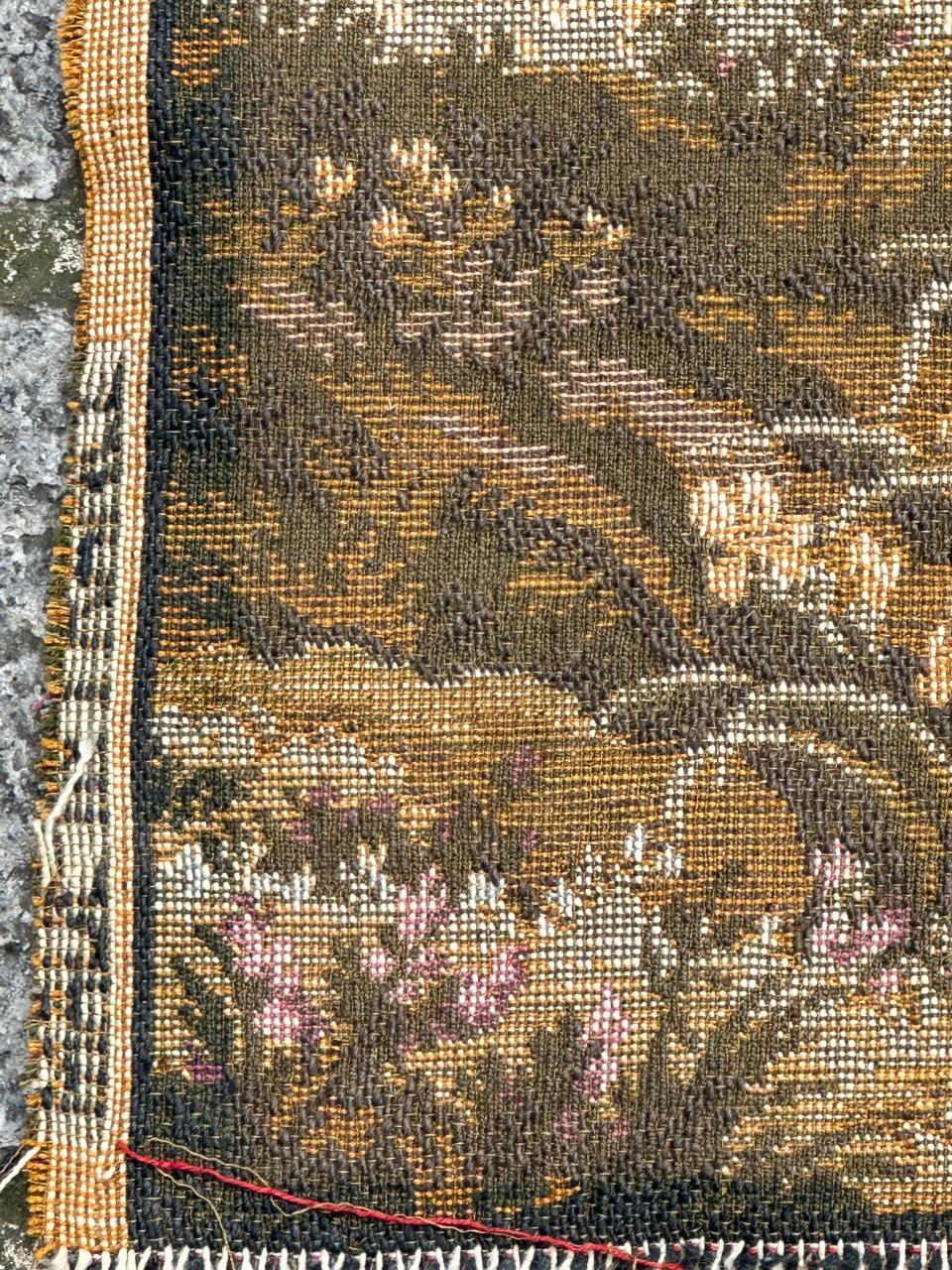 Schöner französischer Jacquard-Wandteppich im Aubusson-Stil im Aubusson-Stil mit Kissenfront im Angebot 4