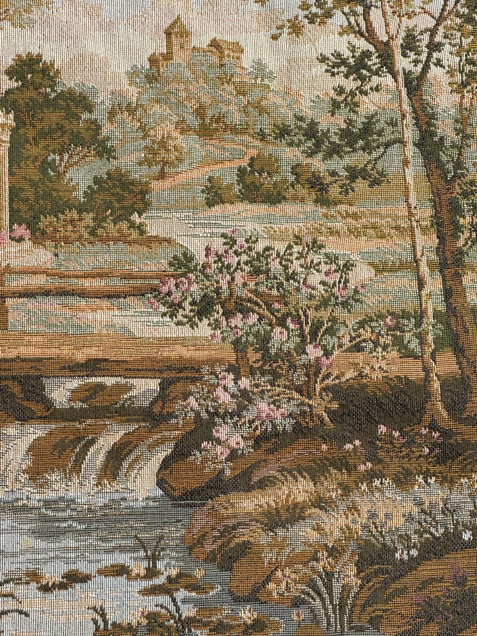 Schöner französischer Jacquard-Wandteppich im Aubusson-Stil im Aubusson-Stil mit Kissenfront (Französisch) im Angebot