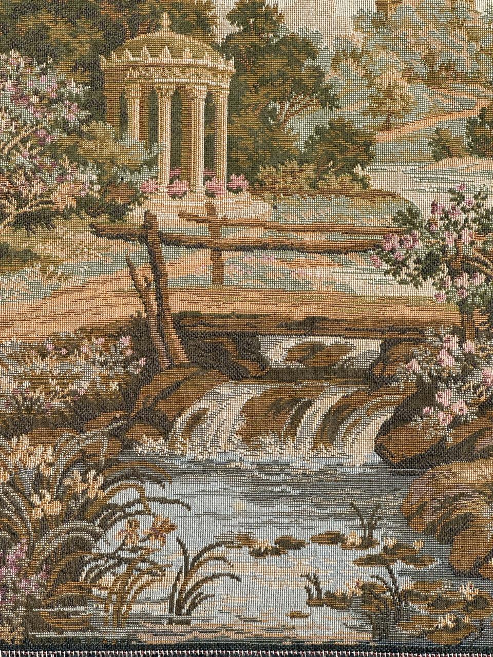 Schöner französischer Jacquard-Wandteppich im Aubusson-Stil im Aubusson-Stil mit Kissenfront (Maschinell gefertigt) im Angebot