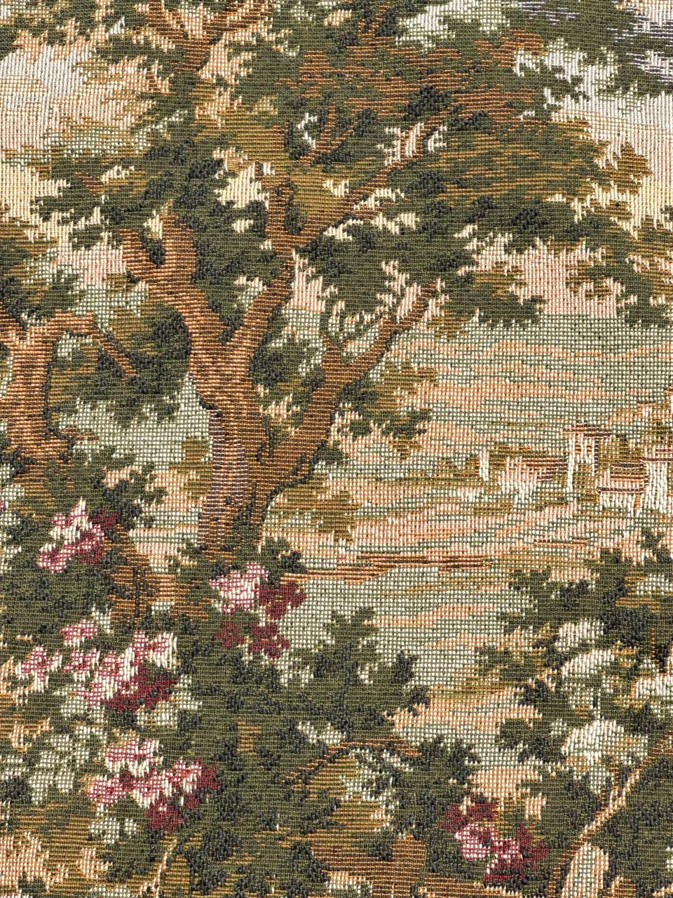 Schöner französischer Jacquard-Wandteppich im Aubusson-Stil im Aubusson-Stil mit Kissenfront (Maschinell gefertigt) im Angebot