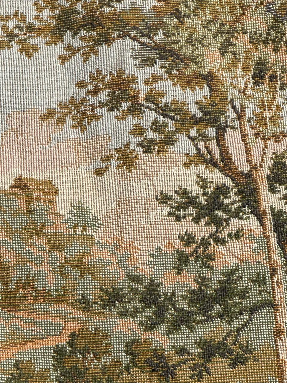 Schöner französischer Jacquard-Wandteppich im Aubusson-Stil im Aubusson-Stil mit Kissenfront (Wolle) im Angebot