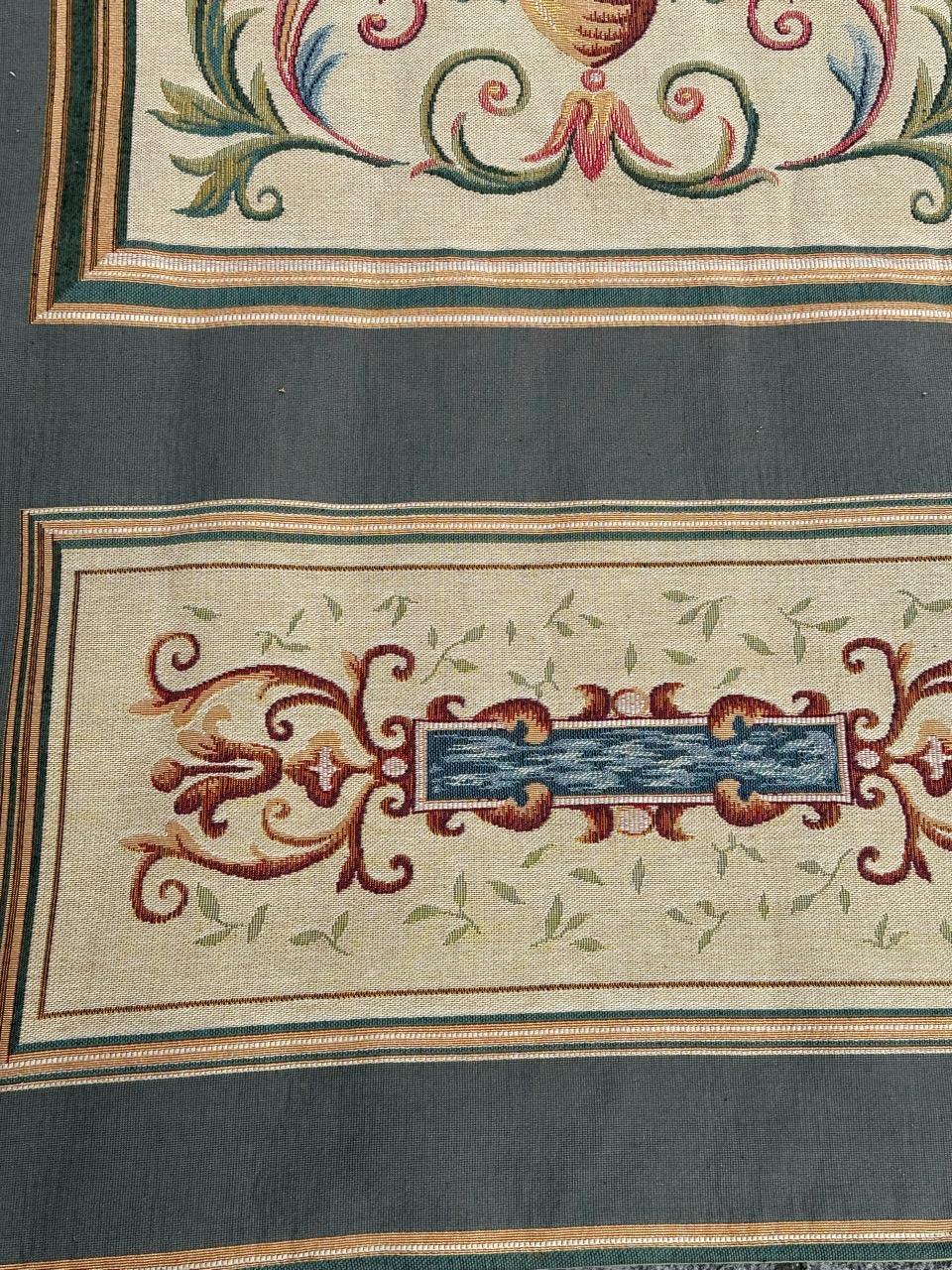Schöner französischer Jacquard-Wandteppich im Aubusson-Stil mit Paneel im Aubusson-Stil (20. Jahrhundert) im Angebot