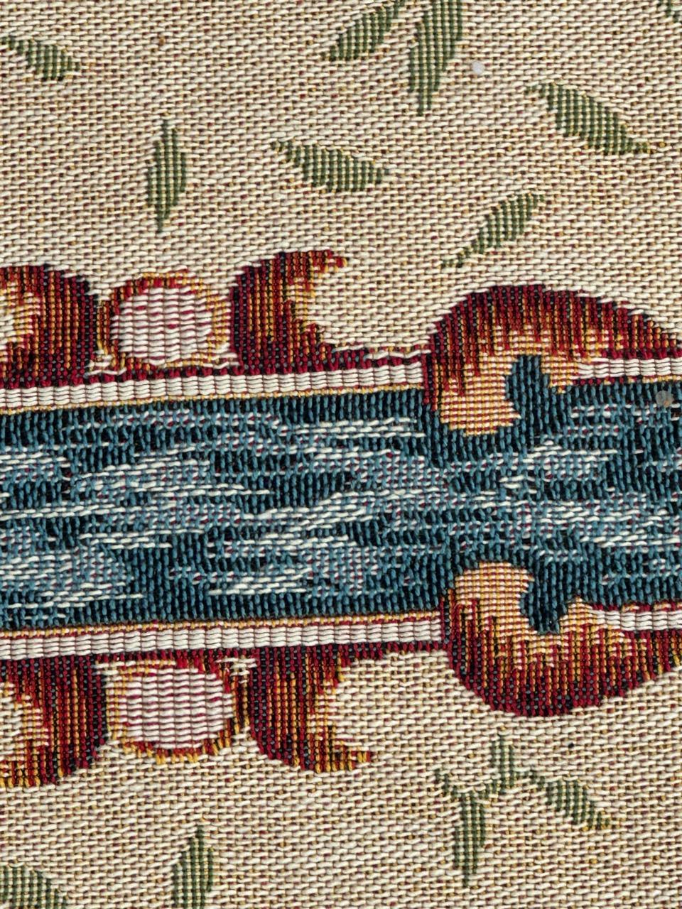 Schöner französischer Jacquard-Wandteppich im Aubusson-Stil mit Paneel im Aubusson-Stil (Wolle) im Angebot