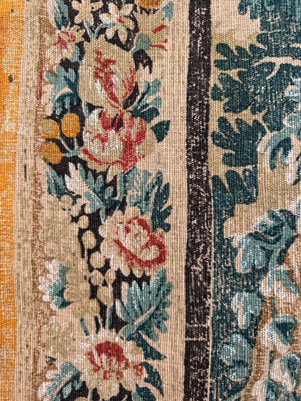 Bobyrug's Nice Vintage French Hand Printed Tapestry (Tapisserie française imprimée à la main) en vente 11