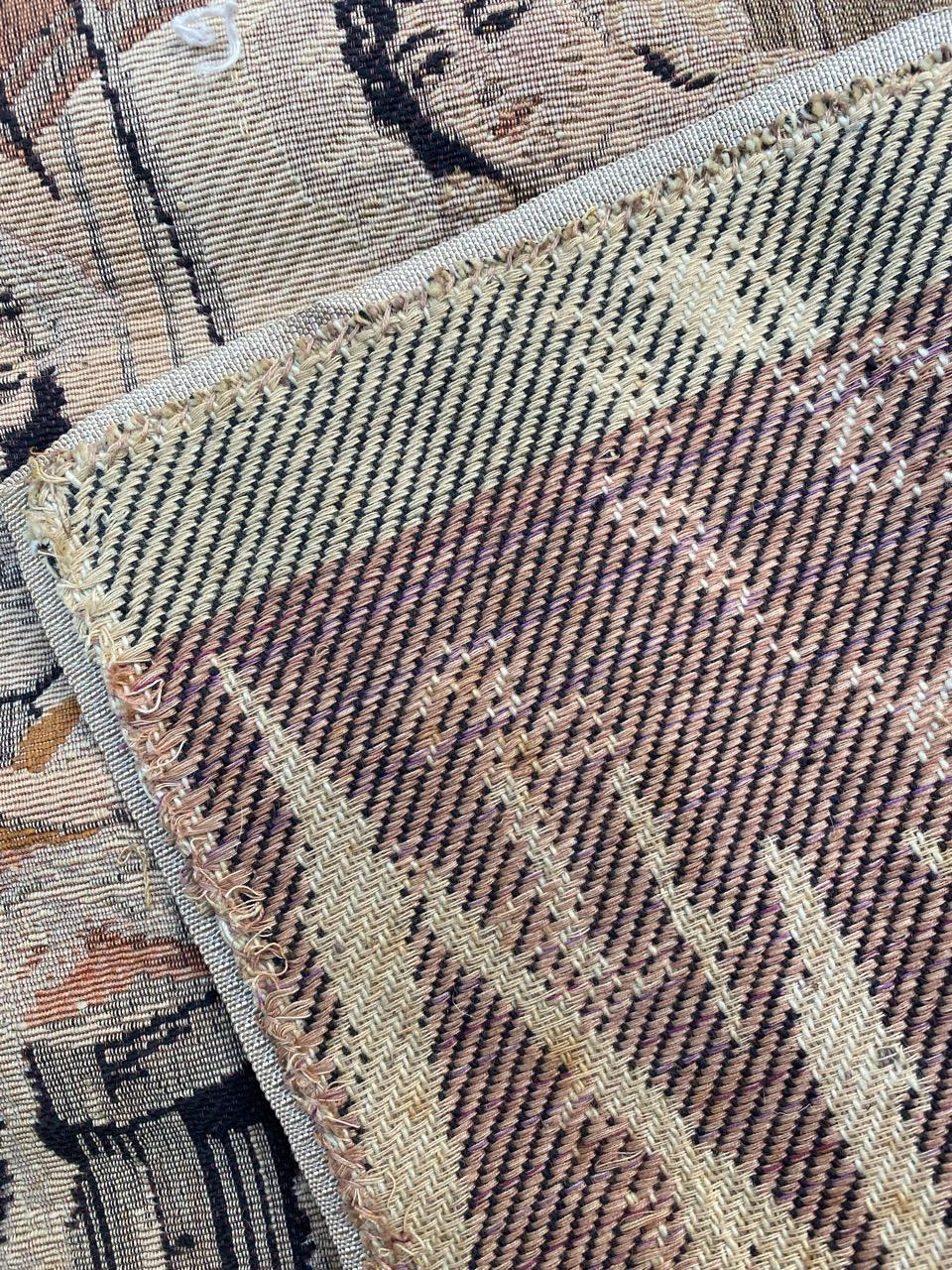 Bobyrug's Nice Vintage Französisch Jaquar Wandteppich im Angebot 5