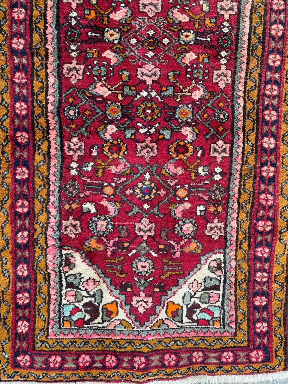 Joli tapis de couloir vintage Hamadan en vente 3