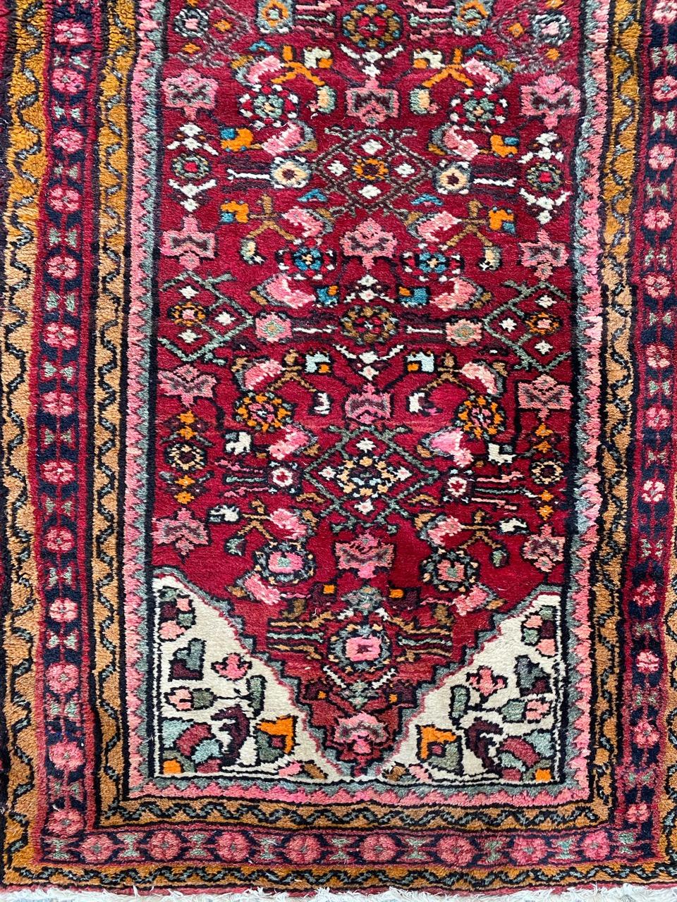 Rustique Joli tapis de couloir vintage Hamadan en vente