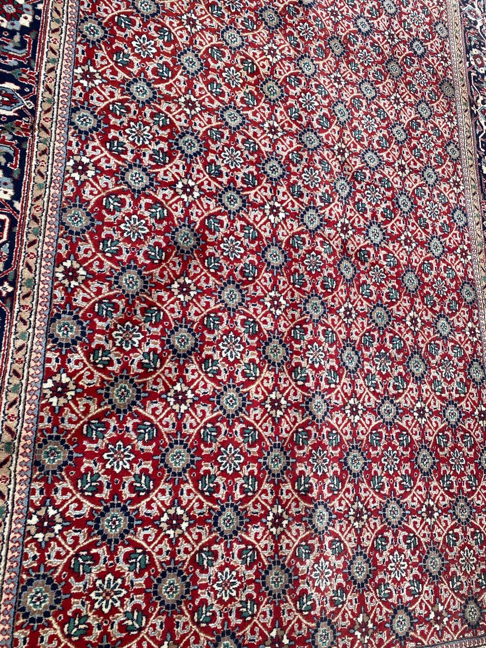 Beautiful late 20th century Indian rug with nice Persian design and beautiful colors, entirely hand knotted with wool velvet on cotton foundation.

✨✨✨
