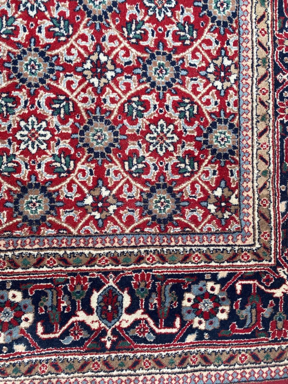 Bobyrug’s Nice Vintage Indian rug In Good Condition For Sale In Saint Ouen, FR