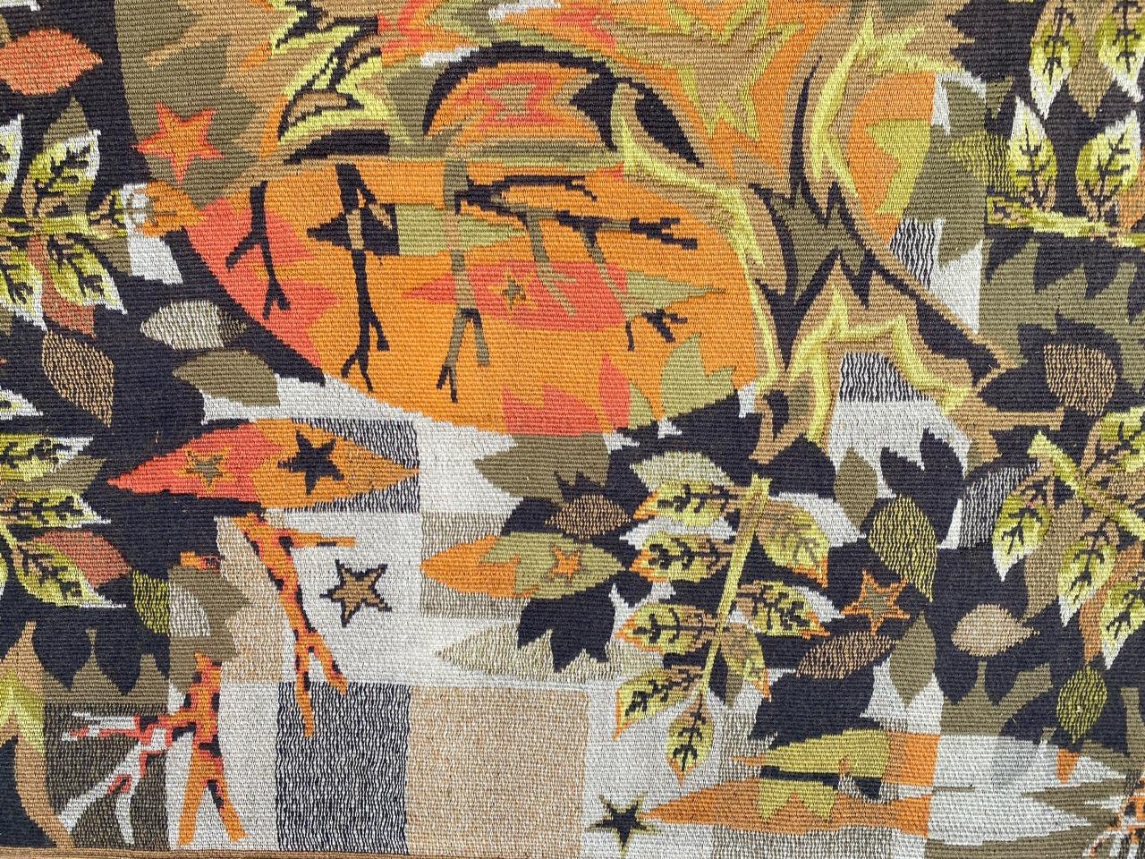 Bobyrug's Nice Vintage Jaquar Tapestry mit einem Modern Jean Claude Bissery Design im Zustand „Gut“ im Angebot in Saint Ouen, FR
