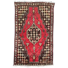 Schöner Vintage Mazlaghan-Teppich