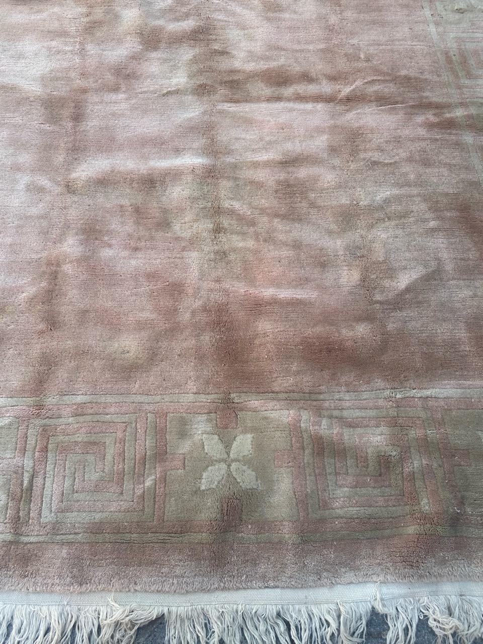 Moderno Bellissimo tappeto nepalese dal design moderno e vintage in vendita