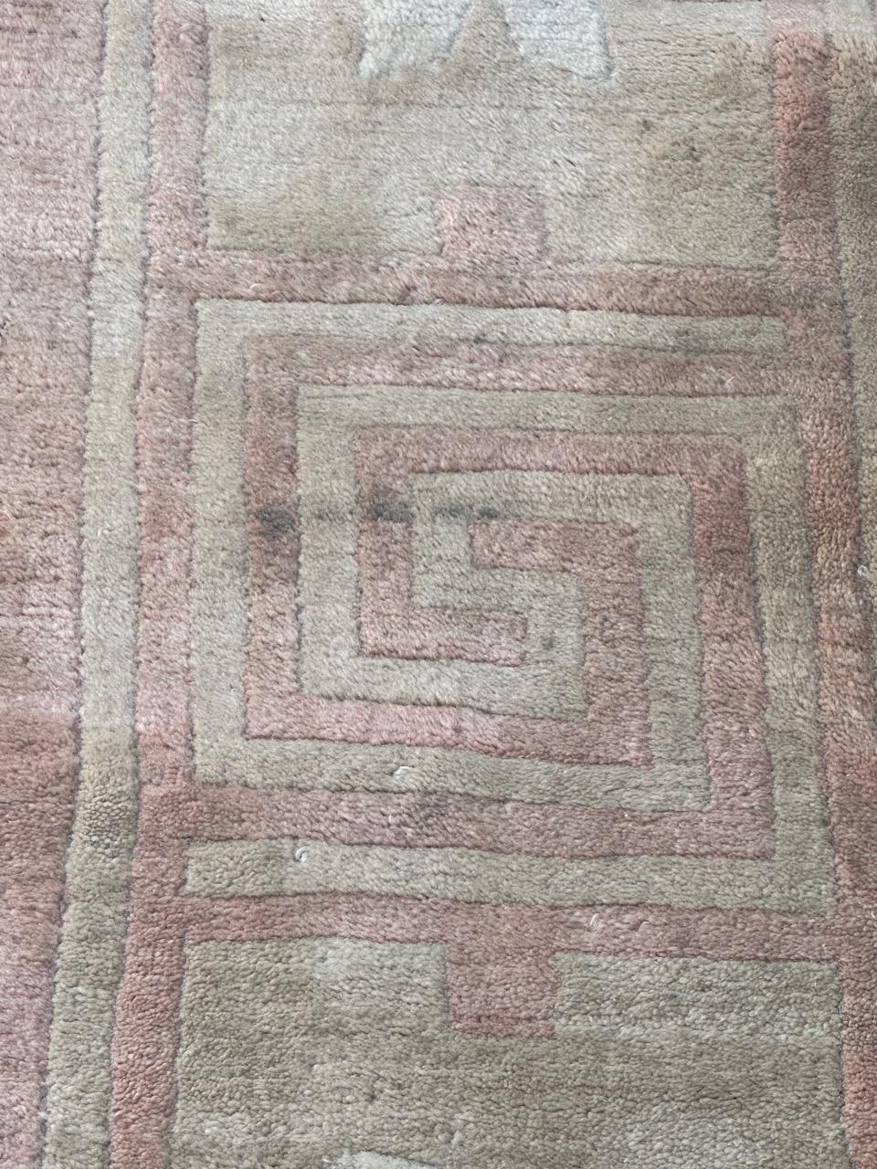 Annodato a mano Bellissimo tappeto nepalese dal design moderno e vintage in vendita