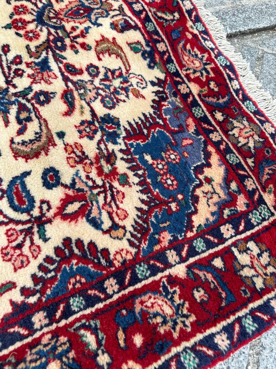 Bobyrug’s Nice vintage Najaf Abad rug  For Sale 7
